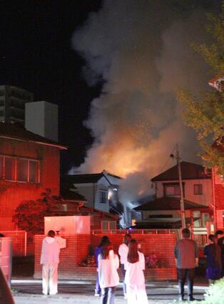 新潟市中央区古町通2の火災