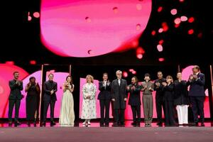 　第７６回ベルリン国際映画祭のオープニングセレモニー＝１２日、ベルリン（ゲッティ＝共同）