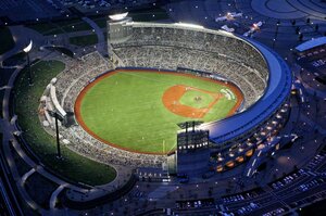 ハードオフ・エコスタジアム=新潟市中央区