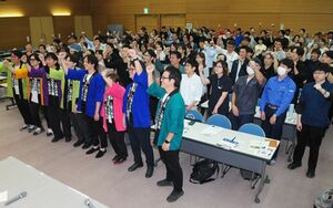 「燕三条 工場の祭典」の参加企業が集まって開かれた説明会=三条市須頃1
