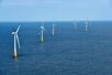 　今年１月に商業運転を開始した浮体式の洋上風力発電所＝長崎県五島市沖