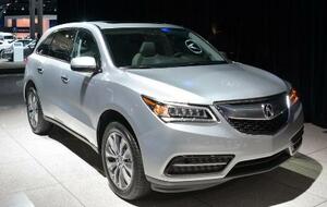 2013年、ニューヨーク国際自動車ショーでホンダが公開したSUV「MDX」(共同)