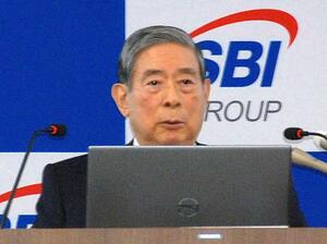 　記者会見するＳＢＩホールディングスの北尾吉孝会長兼社長＝１日午後、東京都港区