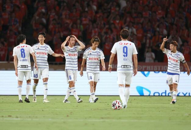 町田ー新潟　前半、追加点を奪われ０－２＝Ｇスタ（写真映像部・永井隆司）