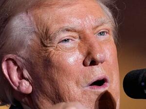 トランプ米大統領=9日、米ペンシルベニア州(AP=共同)