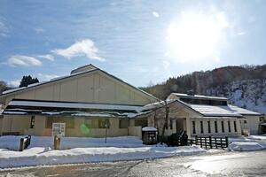 上越市が民営化を検討してきたくわどり湯ったり村。市は公共施設の適正配置を進めている=上越市皆口