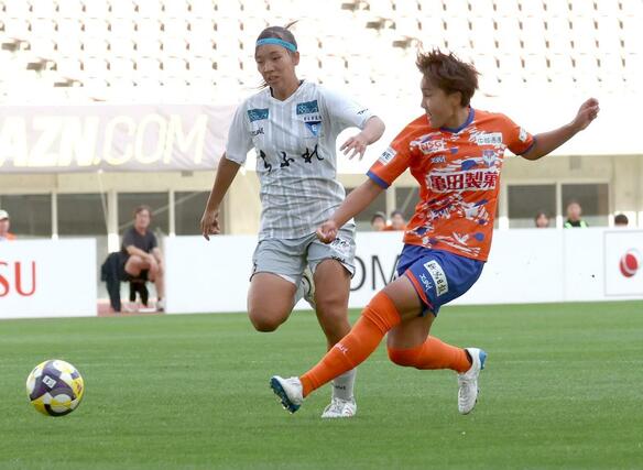 新潟Ｌーちふれ埼玉　後半３６分、ＦＷ那須野陽向が左足で押し込み３－０＝ビッグスワン