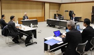 官製談合事件を受け、再発防止策を議論した新潟県の有識者会議=11月29日、新潟市中央区