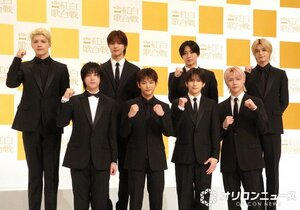 『第76回NHK紅白歌合戦』出場歌手発表会見に登壇した&TEAM（前列左から）TAKI、HARUA、YUMA、NICHOLAS（後列左から）MAKI、EJ、FUMA、K （C）ORICON NewS inc.