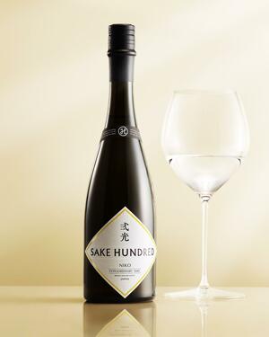 新発売した日本酒「弐光」(Clear提供)