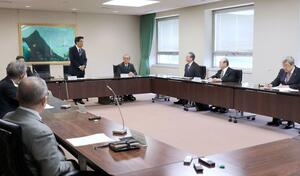 賃上げに向けた対策を議論した「新潟政労使会議」=2月16日、県庁