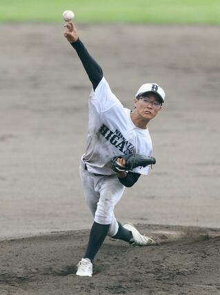 加茂暁星－五校連合　五校連合の先発・宮島遼匡＝９月６日、新発田市五十公野公園野球場