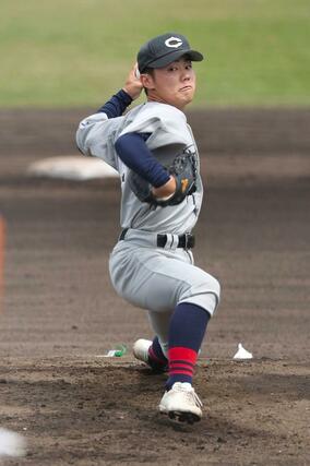 中越-関根学園 公式戦初先発で完投した中越の遠藤快斗=長岡市悠久山