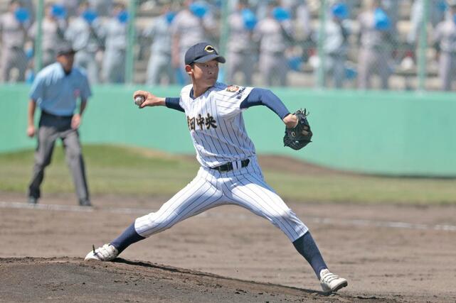 中越－新発田中央　新発田中央の先発渡邊洋＝五十公野運動公園野球場