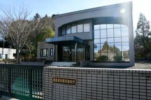 　今も閉庁中の全国唯一の裁判所、福島富岡簡裁＝１月、福島県富岡町・小浜地区
