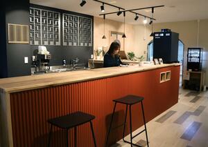 吉田産業会館にオープンしたコミュニティーカフェ＝燕市吉田東栄町