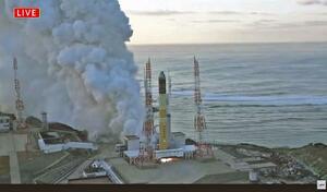 　３月、鹿児島県の種子島宇宙センターで行われたＨ３ロケット６号機のエンジン燃焼試験（ＪＡＸＡの中継から）