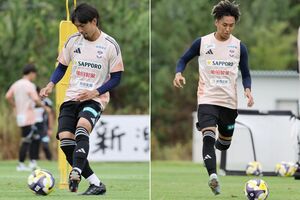 左からMF白井永地、DF舩木翔