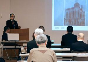 長生橋の「米寿」を記念して開かれた講演会=アオーレ長岡