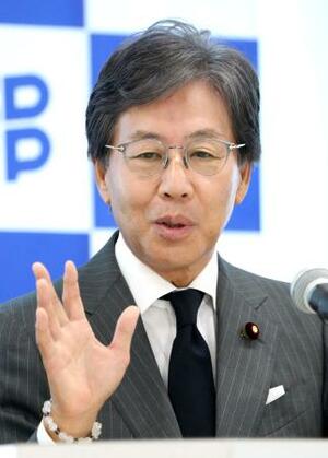 記者会見する立憲民主党の安住幹事長=16日午後、国会