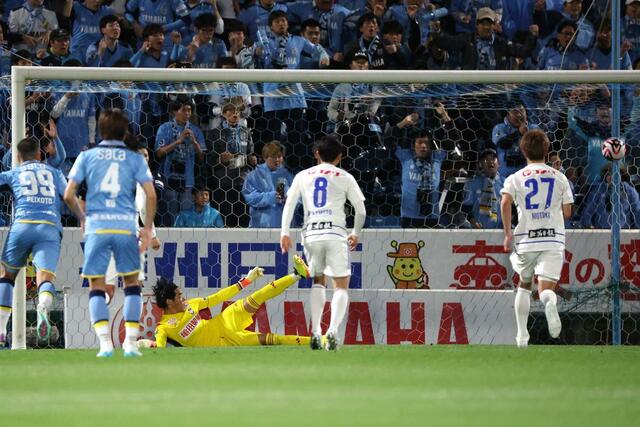 磐田-新潟 後半、PKで先制される=ヤマハ(写真映像部・永井隆司)