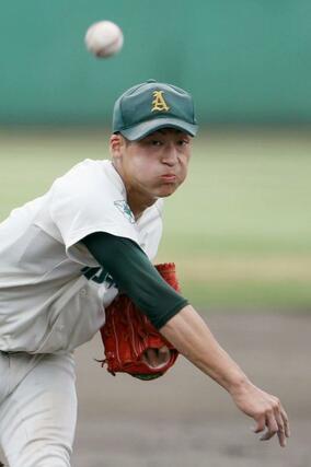 小千谷－新発田農　新発田農先発の遠山剣臣＝新発田市五十公野運動公園野球場