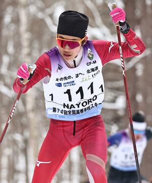 昨年度のスキーインターハイ、男子10キロフリーで優勝した坂詰真吾(十日町)=北海道