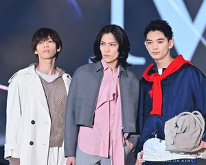 『GirlsAward 2026 SPRING/SUMMER』に登場した（左から）田村海琉、ヴァサイェガ渉、内村颯太 （C）ORICON NewS inc.