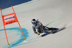 アルペンスキーW杯で、女子スーパー大回転第1戦を制したアリス・ロビンソン=14日、サンモリッツ(ゲッティ=共同)