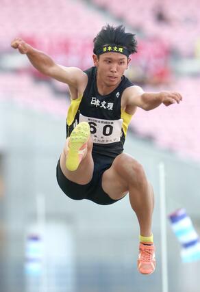 男子走り幅跳び　県勢最高位の４位だった石黒飛輝（日本文理）＝６月１３日、デンカビッグスワン