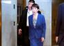 参院厚労委に向かう高市首相=28日午前、国会