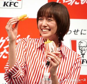 「ガブッと対決」で満面の笑みを見せた佐藤栞里 （C）ORICON NewS inc.