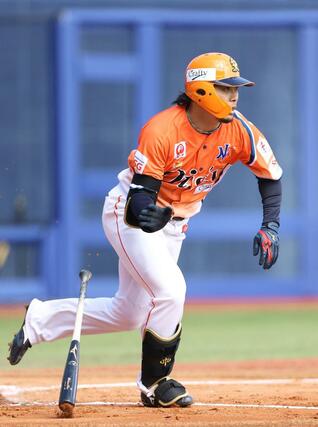 オイシックス-DeNA 3回オイシックス2死二塁、髙山俊の一安打で2-0=エコスタ