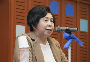 北朝鮮による拉致問題を考える集会で講演する曽我ひとみさん=1月27日、埼玉県川口市