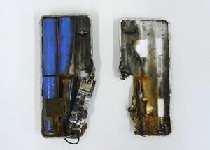 　リチウムイオン電池の事故再現実験で焼損したモバイルバッテリー