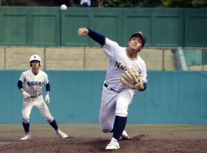 長岡農・正徳館・栃尾・分水・三条商・加茂農林-小千谷西 六回から登板した連合のエース井上幸希=長岡市悠久山