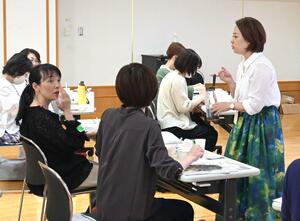 災害時の食事の注意点や防災食について学んだ講演会=南魚沼市坂戸