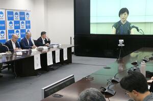柏崎刈羽原発の再稼働是非について県が主催した公聴会=8月31日、県庁