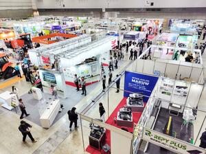 農業関連の約２００社が出展する「ＡＧＲＩ　ＥＸＰＯ　新潟」＝２５日、新潟市中央区の朱鷺メッセ