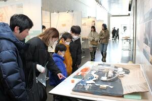 多彩なジャンルのアート作品が楽しめる卒業・修了研究展=2月8日、長岡市千秋4の長岡造形大