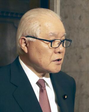 記者会見する武見敬三厚労相=国会