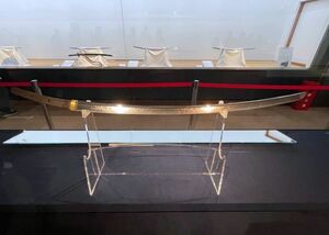 第１００回謙信公祭を記念して上越市で展示される国宝の「山鳥毛」＝岡山県瀬戸内市（上越市提供）