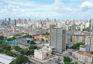 ブラジル北部ベレンの街並み=7月(ロイター=共同)