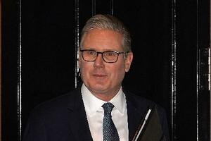 　スターマー英首相＝９日、ロンドン（ＡＰ＝共同）