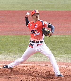 紅白戦で2回を無失点に抑えた薮田和樹=静岡県伊豆市