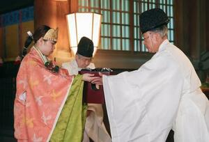 近江神宮で開かれた、時計産業の発展を祈る「漏刻祭」=10日午前、大津市