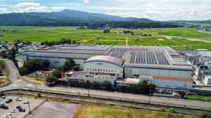 「高密度半導体パッケージ基板」の新しい製造ラインを設けるＴＯＰＰＡＮの新潟工場＝新発田市（ＴＯＰＰＡＮホールディングス提供）