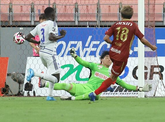 前半４４分、名古屋に追加点を決められて０－２＝９月１８日、豊田スタジアム