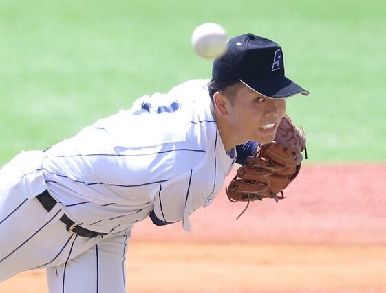 中越－新潟産大付　新潟産大付先発の小平乃希＝エコスタ