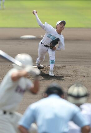 長岡向陵－長岡大手　１失点で完投勝利した長岡大手の佐藤逸生＝長岡市悠久山球場